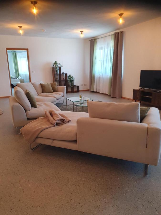 Apartamento Gutshof Seenland Seekirchen am Wallersee Exterior foto